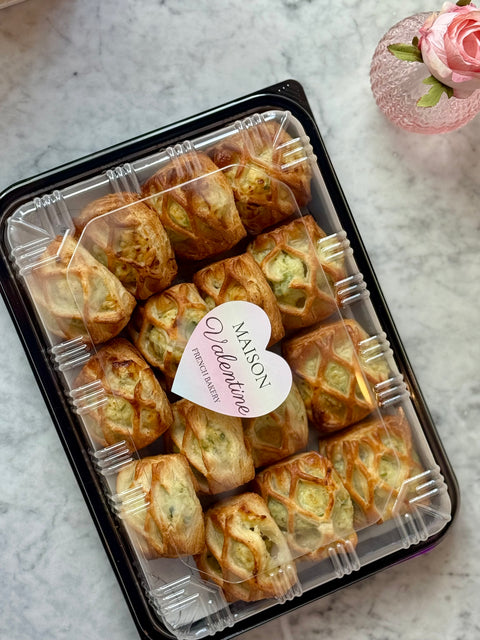 Mini Spinach & Feta Pastry Maison Valentine